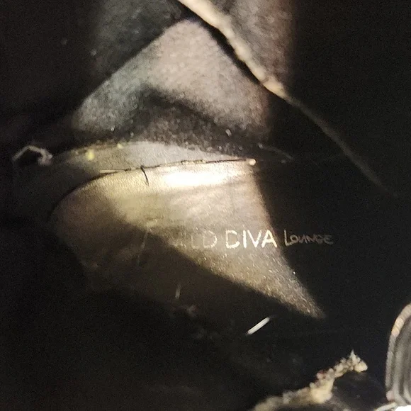 Women's Black Lace-Up Boots - Picture 5 of 6